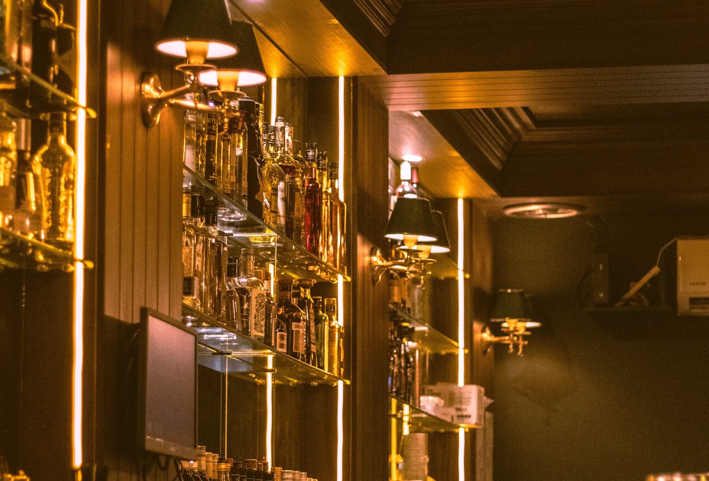 The bar at Saltbrook in the evening